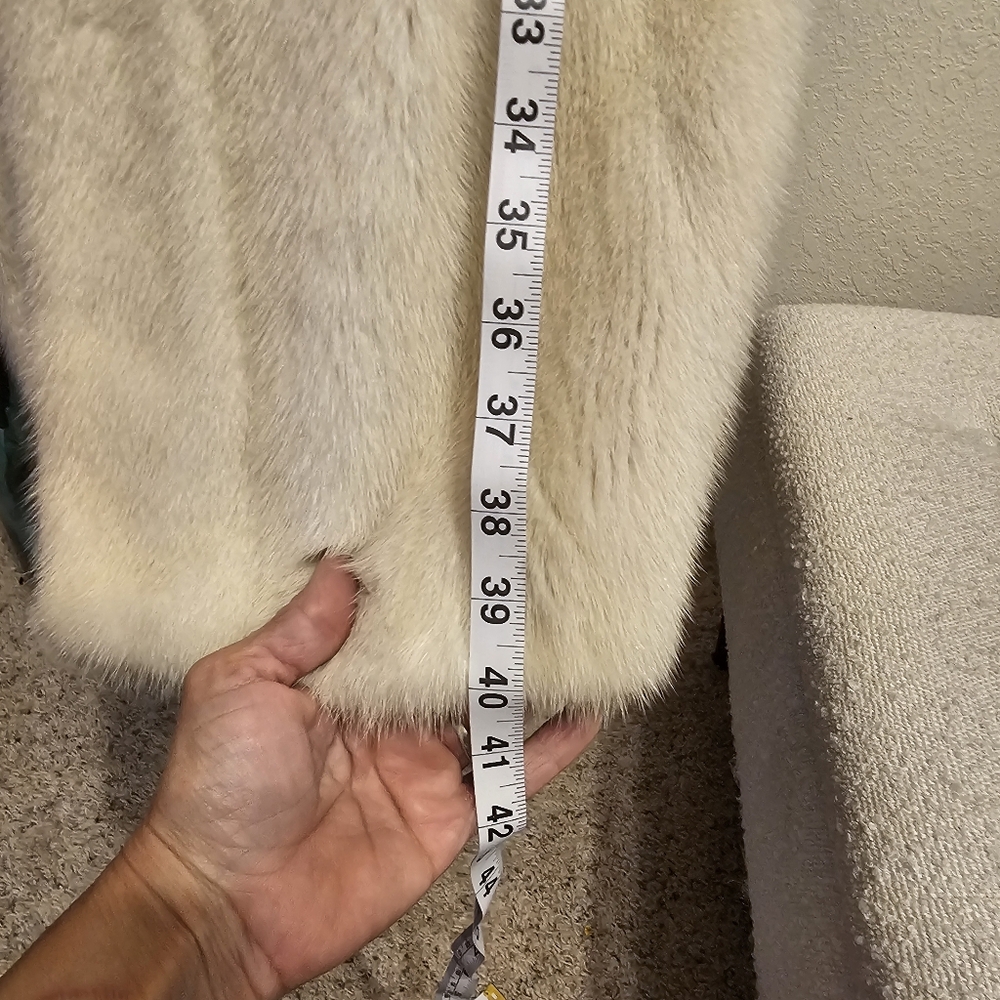 Flemington Sable Mink Elegant Cream Fur  Coat - Picture 7 of 9